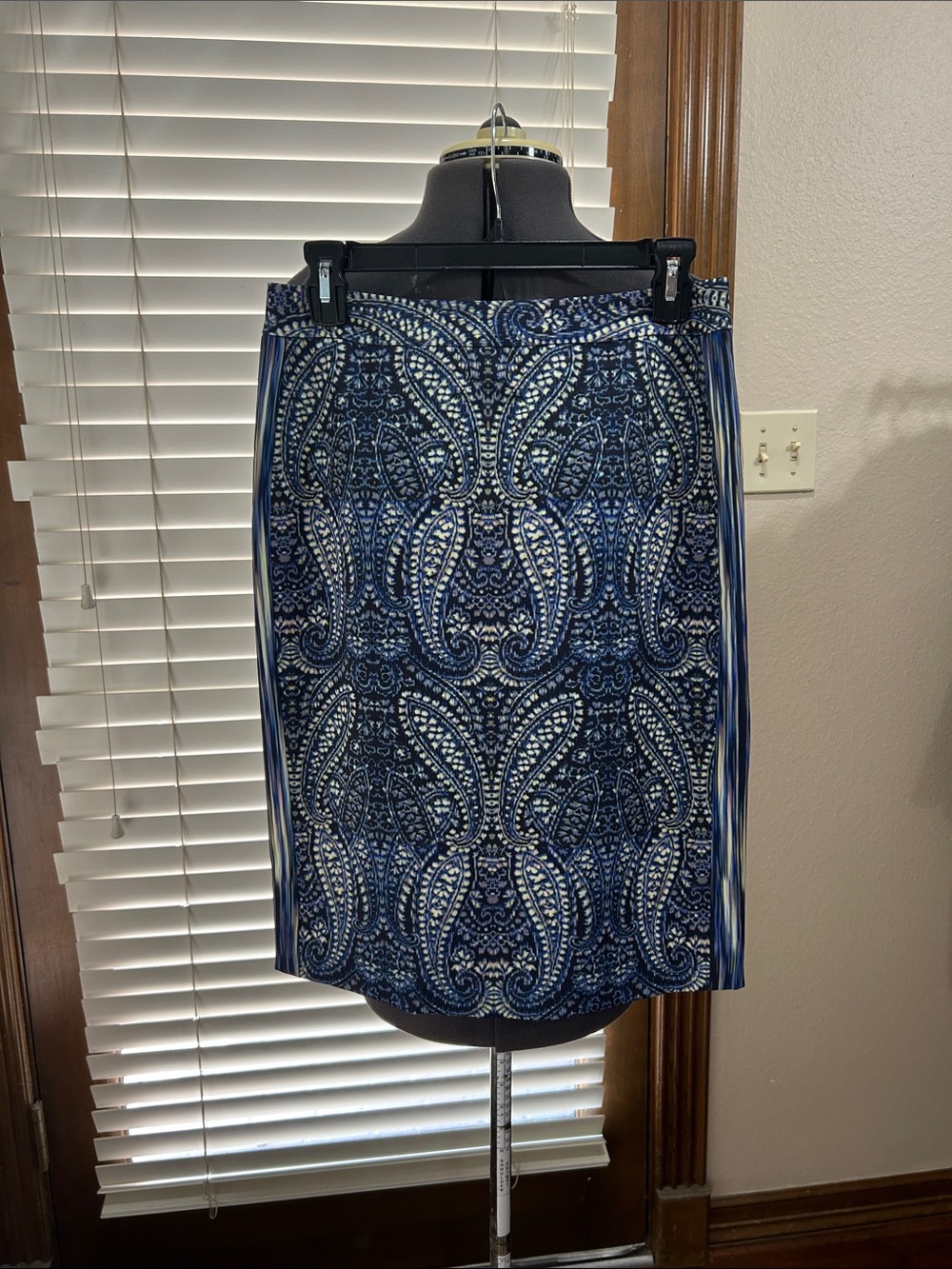 Nanette Lepore Blue Paisley Pencil Skirt - Women's size 4